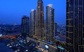 แอดเดรส ฟาวเท่น วิว